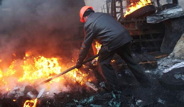 Страшный пожар парализовал центр Киева