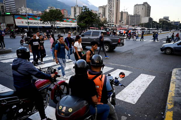 Часто путешествующая россиянка назвала опасные для русского туриста страны