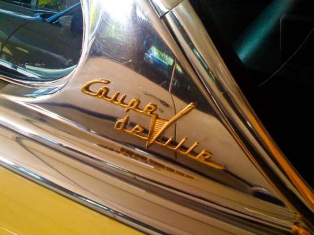 Авто ретро логотипы (22 фото)