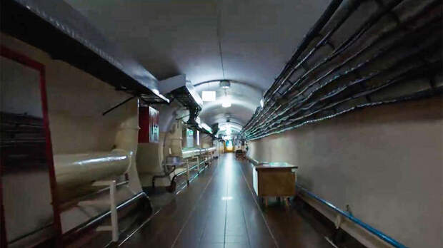 Эксперт объяснил, что за загадочные полусферы стоят у входа в бункер Зеленского