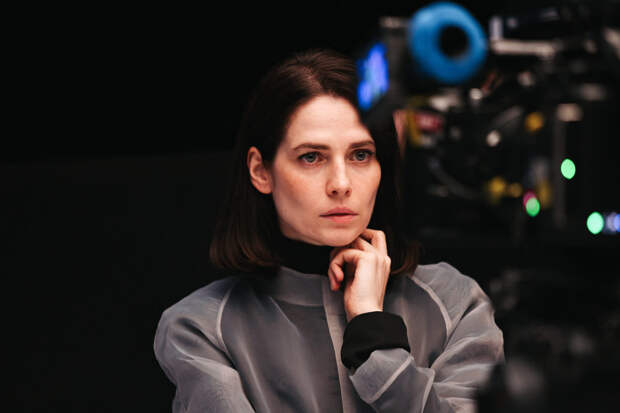 Юлия Снигирь получила главную женскую роль в адаптации романа братьев Стругацких «Жук в муравейнике» Юлия Снигирь получила главную женскую роль в адаптации романа братьев Стругацких «Жук в муравейнике»