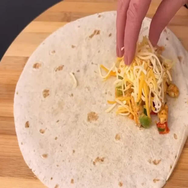 Быстрый ужин в лаваше: сочное филе в сливках и супер-корочка снаружи. Просто объедение!