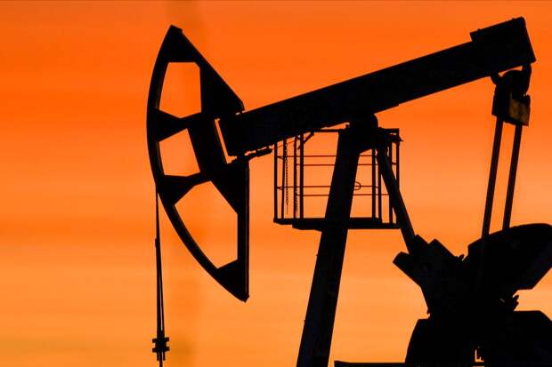 Bloomberg сообщил о сокращении добычи нефти в Иране на фоне блокады США