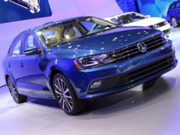 Volkswagen показал обновленный седан Jetta Volkswagen показал обновленный седан Jetta
