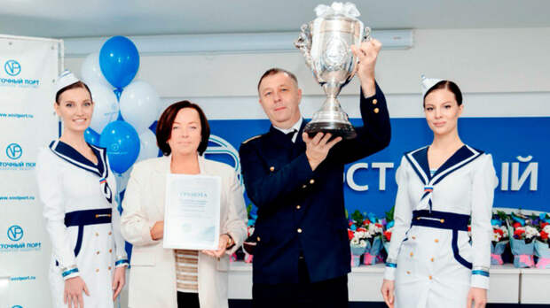 Экипаж буксира "Александр Козицын" вновь стал лучшей производственной командой "Восточного Порта"