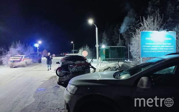 "Стараемся довезти, несмотря ни на что": Metro поговорило с водителем, который помогает пассажирам из Петербурга добраться до Финляндии