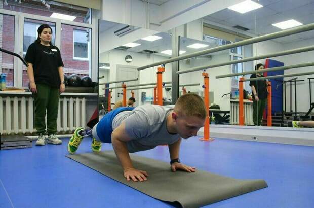 Соцфонд оплатит сопровождение ветеранов СВО в центры реабилитации