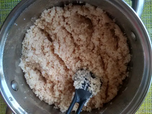 Вкусная ягодный кус-кус на завтрак. Буквально на днях узнала быстрый рецепт. Оказывается, крупу можно не варить