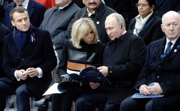Путин в Париже 3