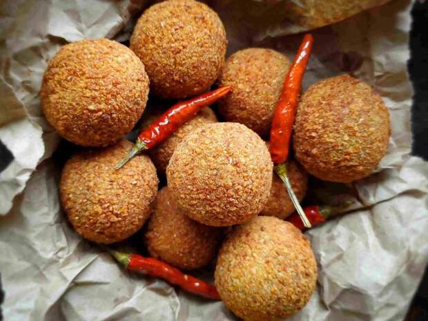 Рыбные котлетки из толстолобика. \ Фото: hungrylankan.com. Рыбные котлетки из толстолобика. \ Фото: hungrylankan.com.