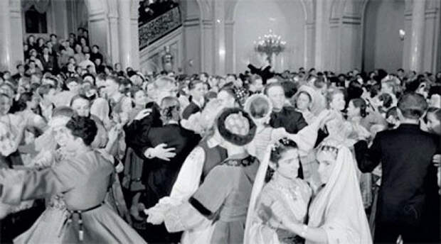 Новый год в СССР 1950 х newyearin50s07 Новый год в СССР 1950 х