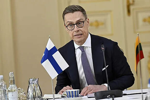 Президент Финляндии Александр Стубб пошутил о «решётке» во время встречи с жителями Хельсинки
