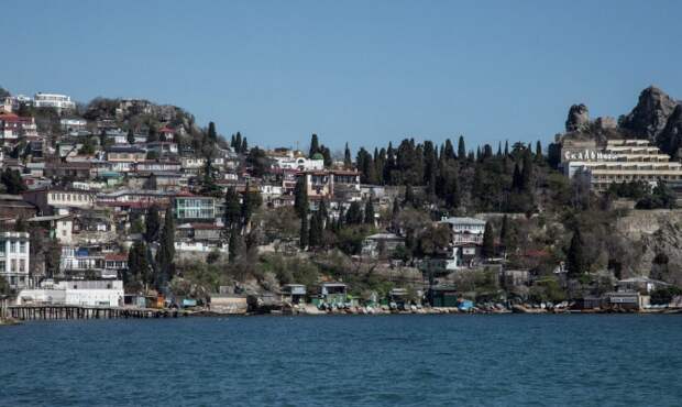 Минкрым предлагает ввести упрощенный визовый режим в Крыму