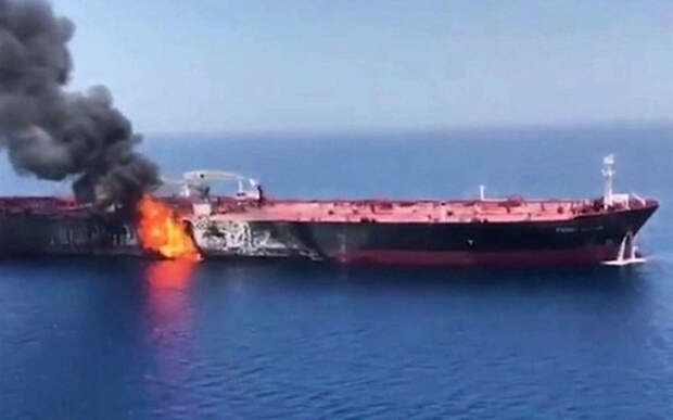 КСИР заявил об атаке на американский танкер в Персидском заливе