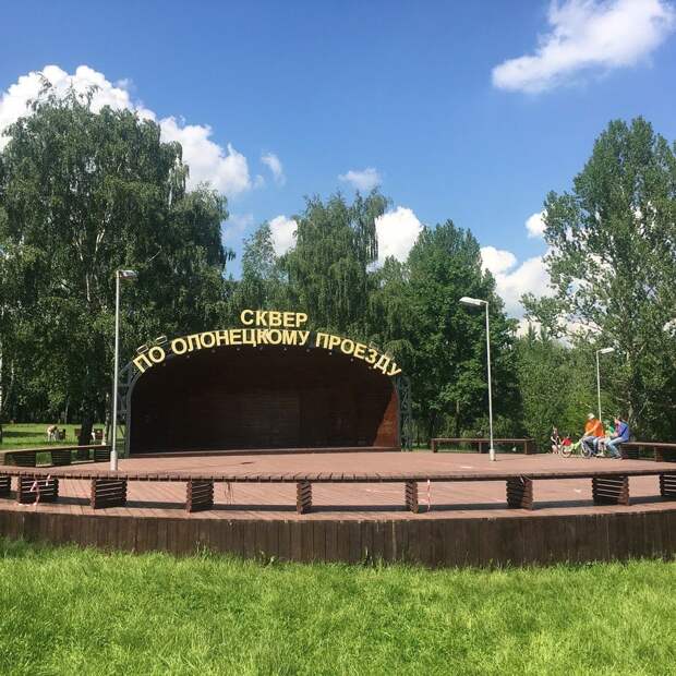 Бесплатные занятия по хатха-йоге пройдут в сквере по Олонецкому проезду