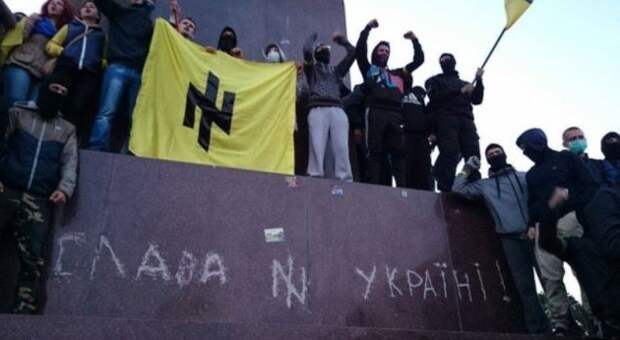 Бывший «узник болотного дела» рассказал о фашизме на Украине