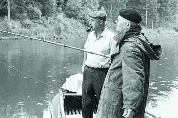 На рыбалке, 1966 год.
