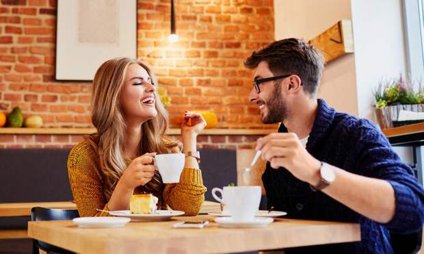 Названо лучшее время для первого сообщения после свидания